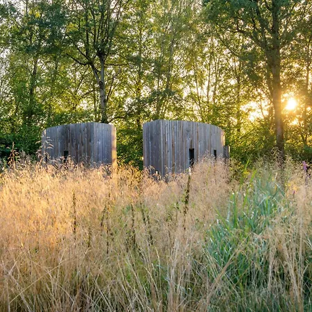 Tranquil Nature Escape For Two 펜션