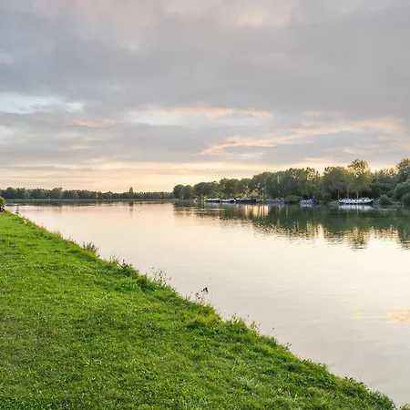 Tranquil Nature Escape For Two