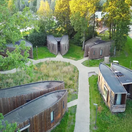 Tranquil Nature Escape For Two *